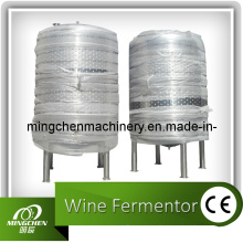 Fermentación de vino, Tanque de fermentación de vino de uva
